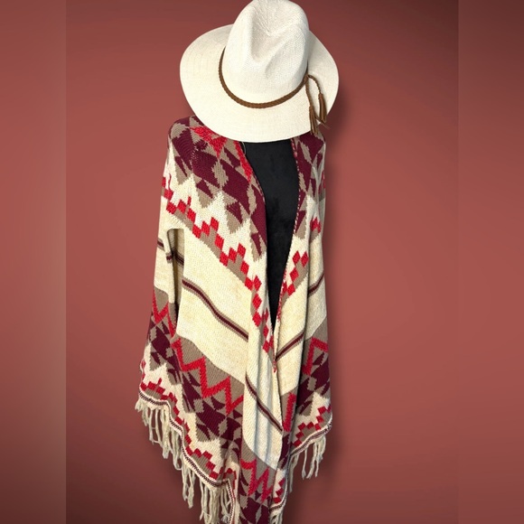 American Rag sleeveless Sweater Poncho - Picture 1 of 6